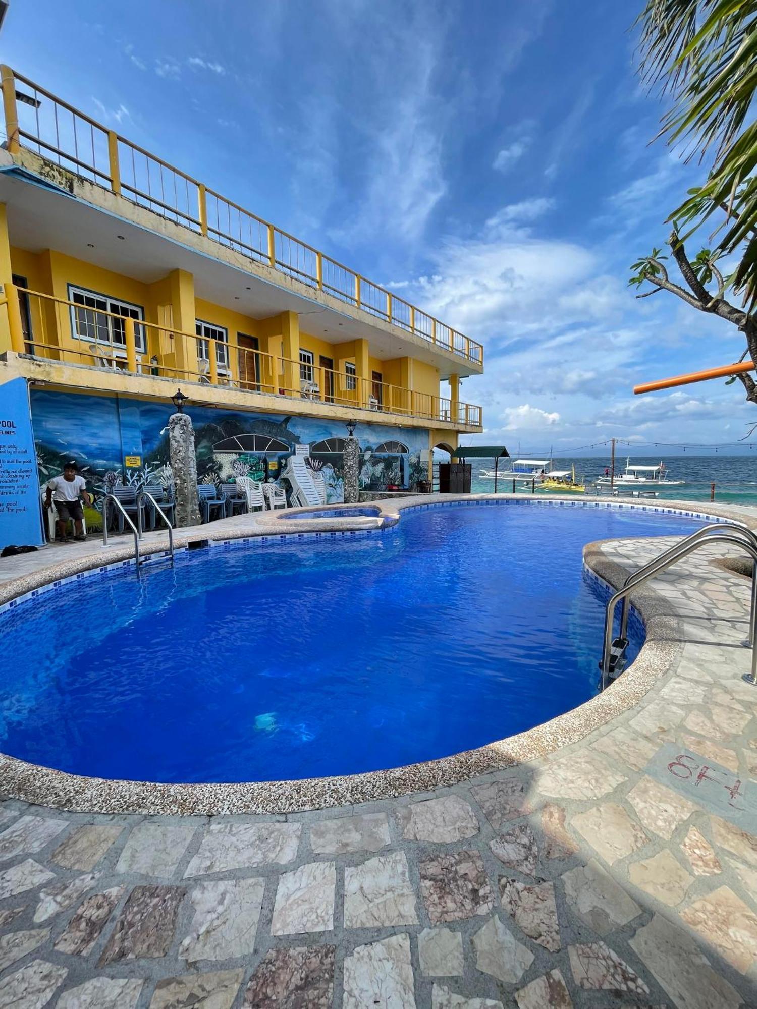 Marina Village Moalboal Exterior foto
